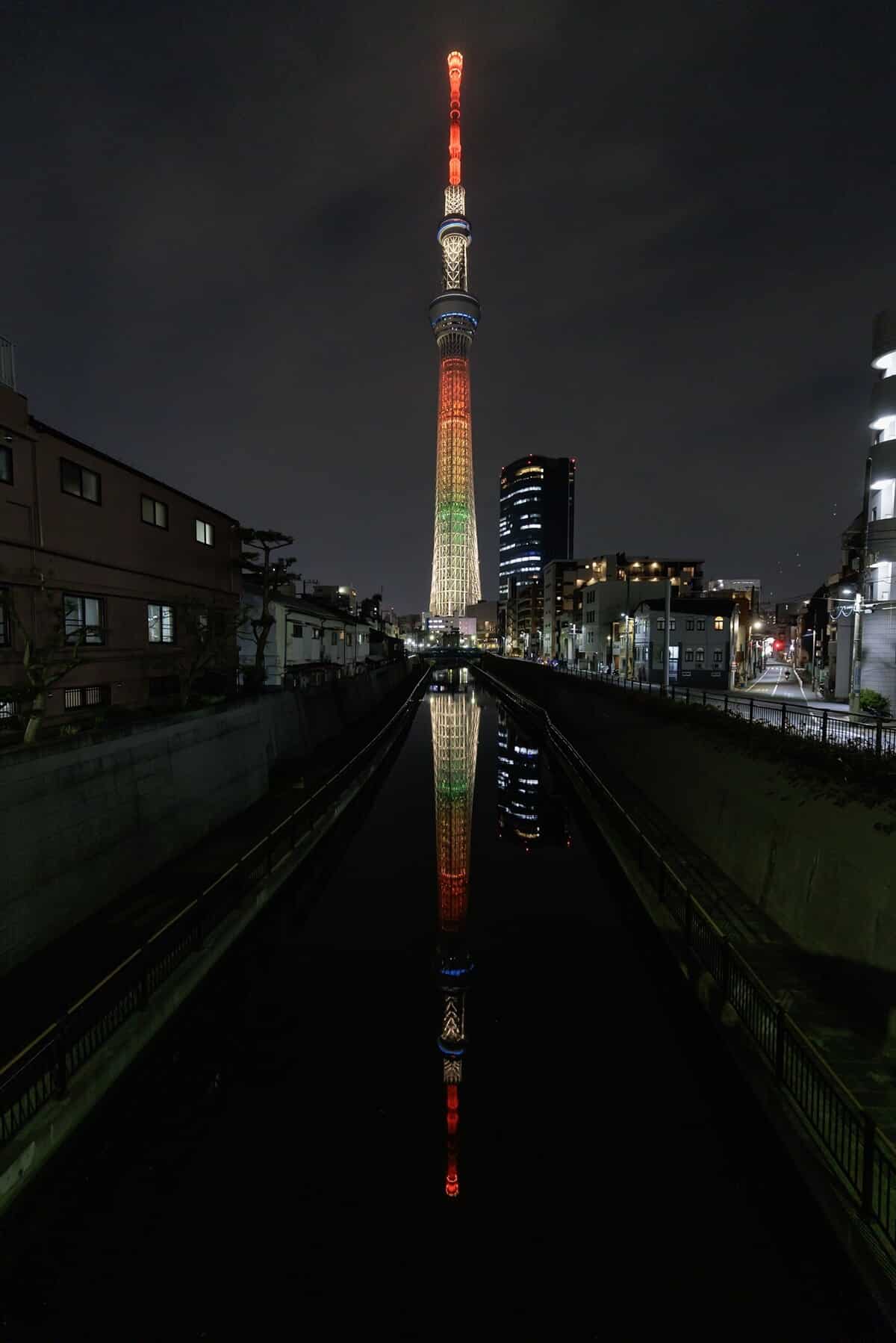 十間橋からの東京スカイツリーのライトアップ