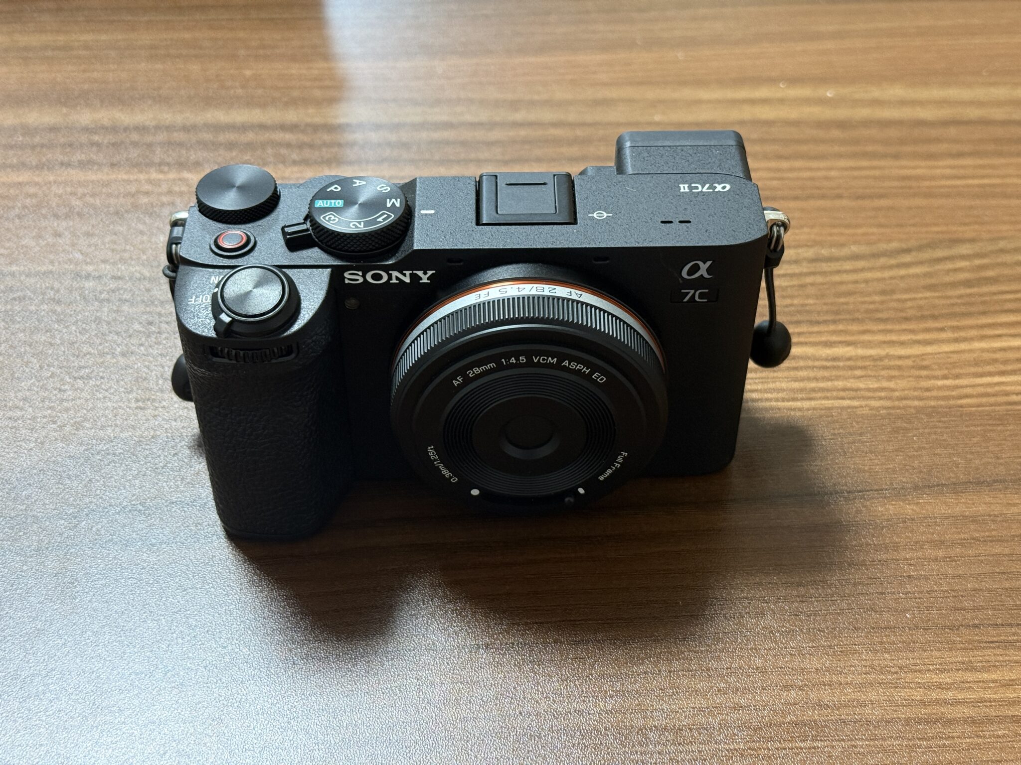 VILTROX 28mm F4.5 Eマウント版を装着したα7C II