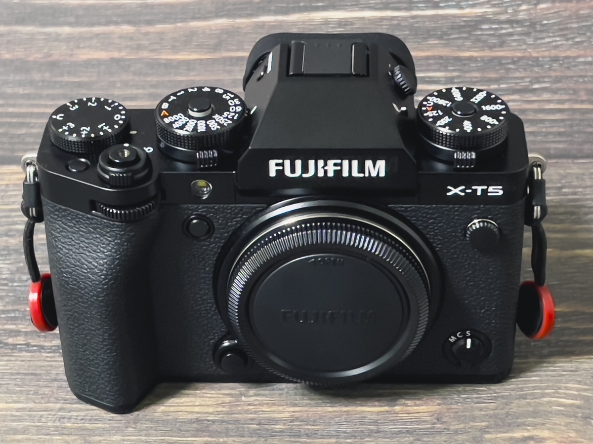 FUJIFILMのミラーレス一眼カメラX-T5